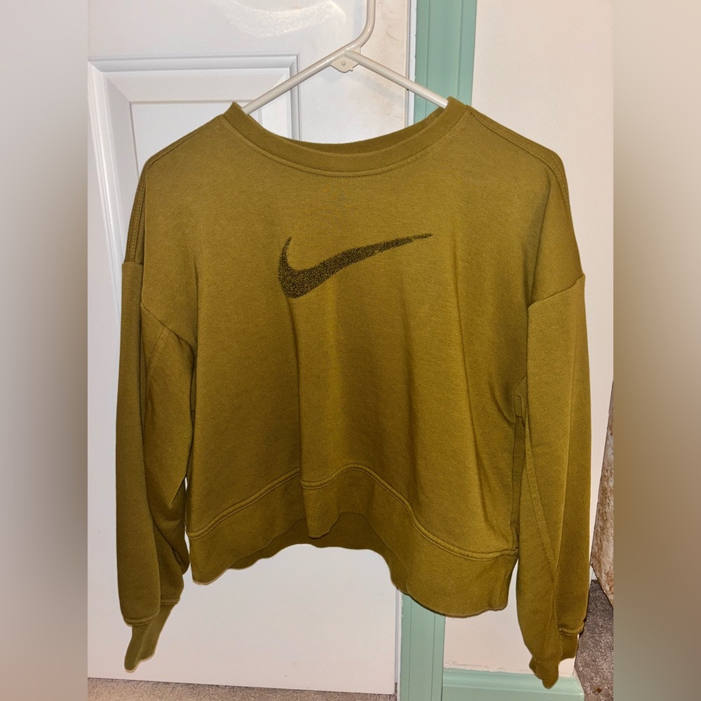 Nike- Olive Green Cropped Nike Crew Neck